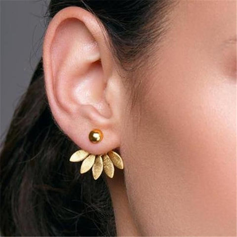 The Gold Ear Cuff